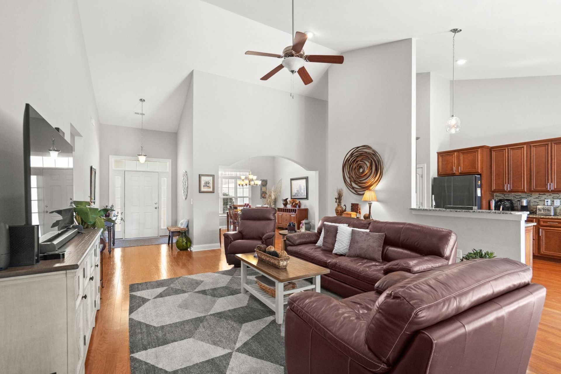 9181 Abingdon Dr. Photo 14