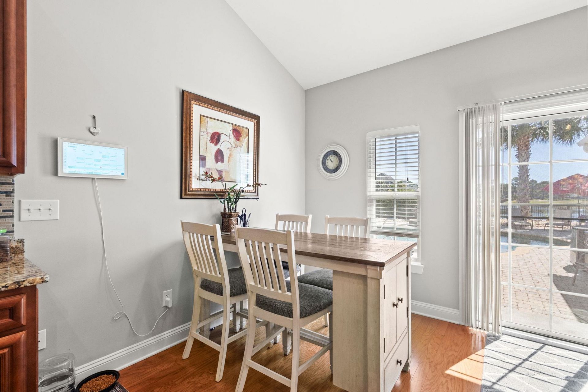 9181 Abingdon Dr. Photo 22