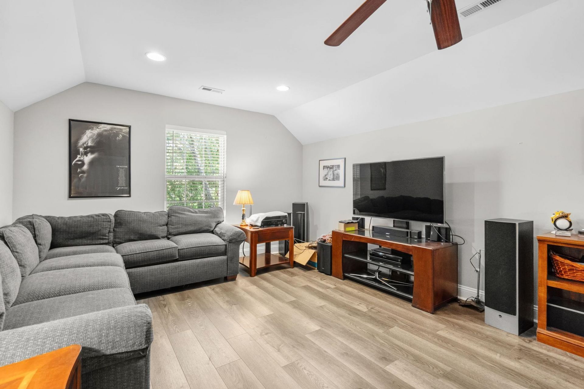 9181 Abingdon Dr. Photo 43