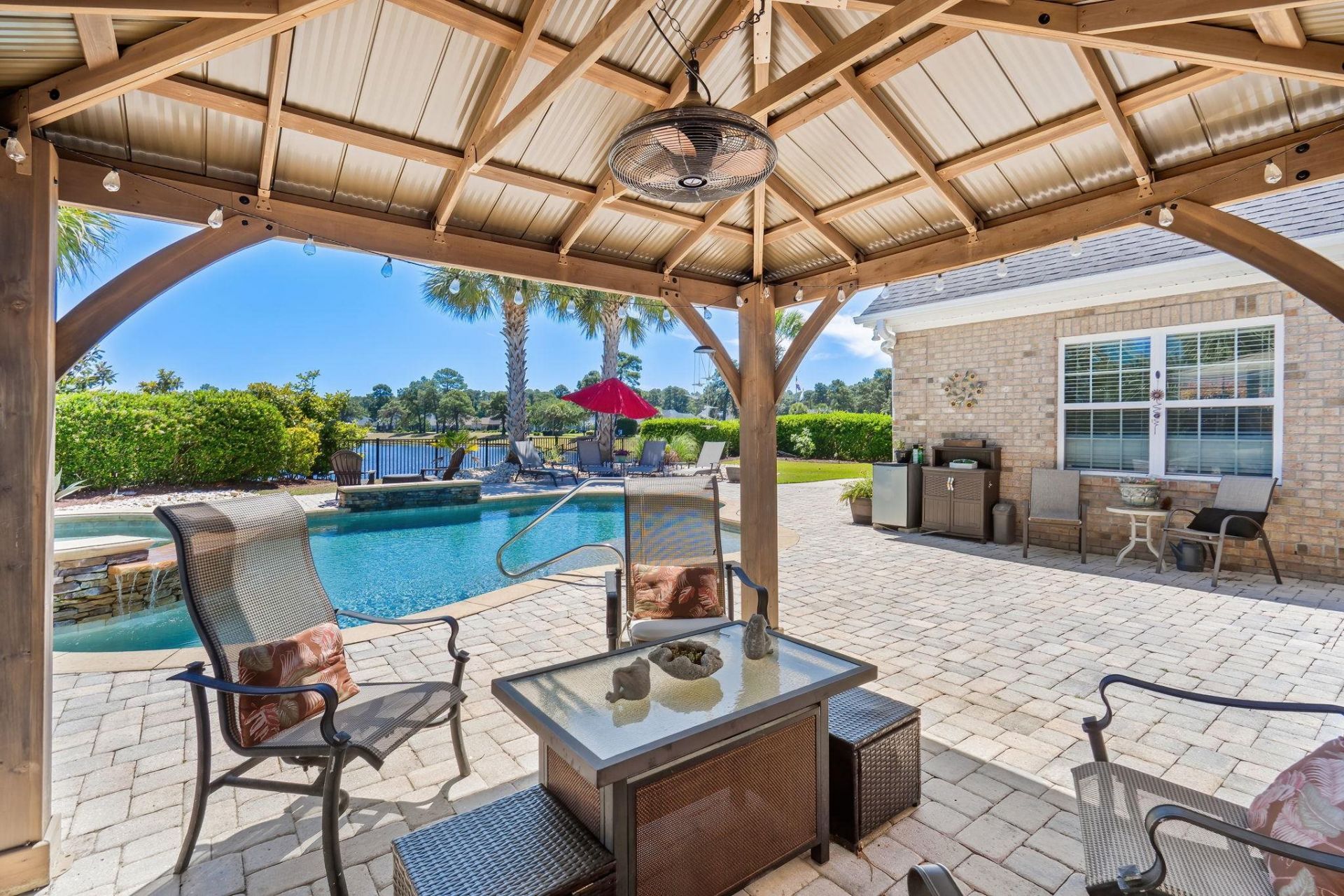 9181 Abingdon Dr. Photo 6