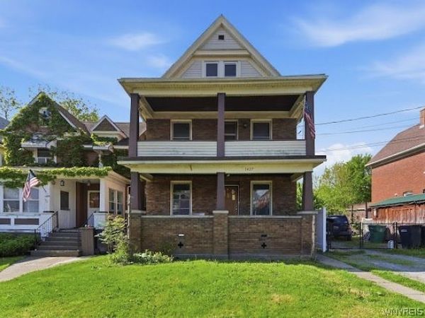 1427 Fort Avenue , Niagara Falls, NY 14303