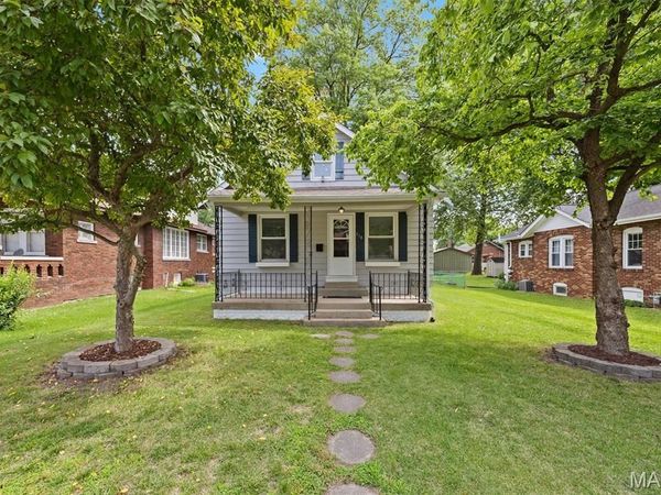 518 S Virginia Avenue , Belleville, IL 62220