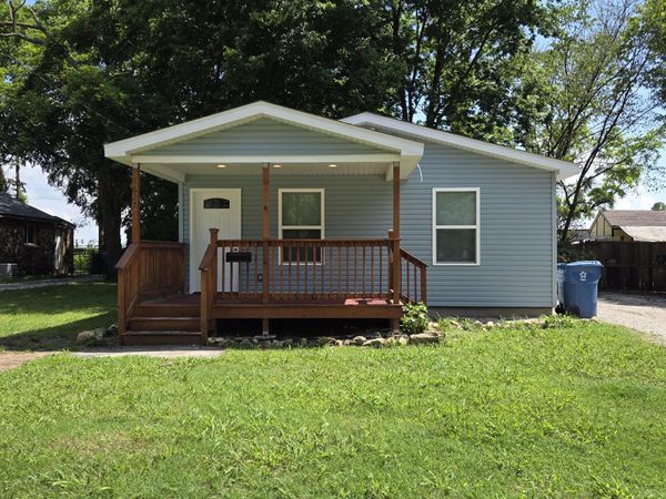1622 W Chestnut Street , Springfield, MO 65802