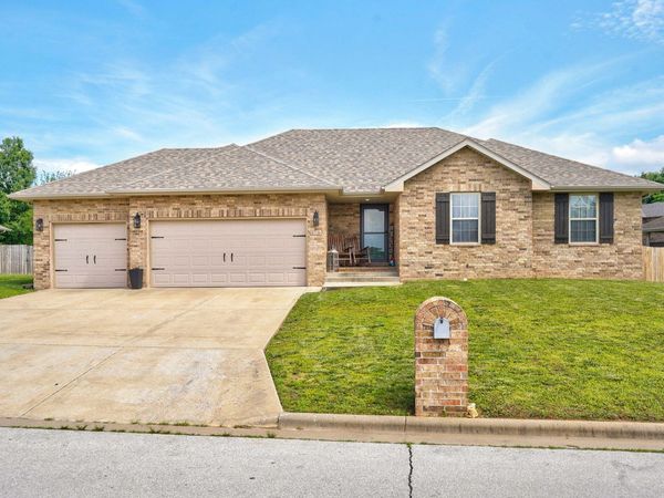1646 N Mallard Drive , Nixa, MO 65714