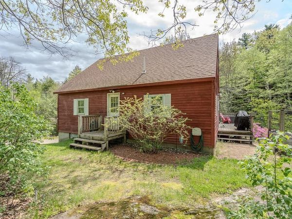 348 North Road, Deerfield, NH 03037