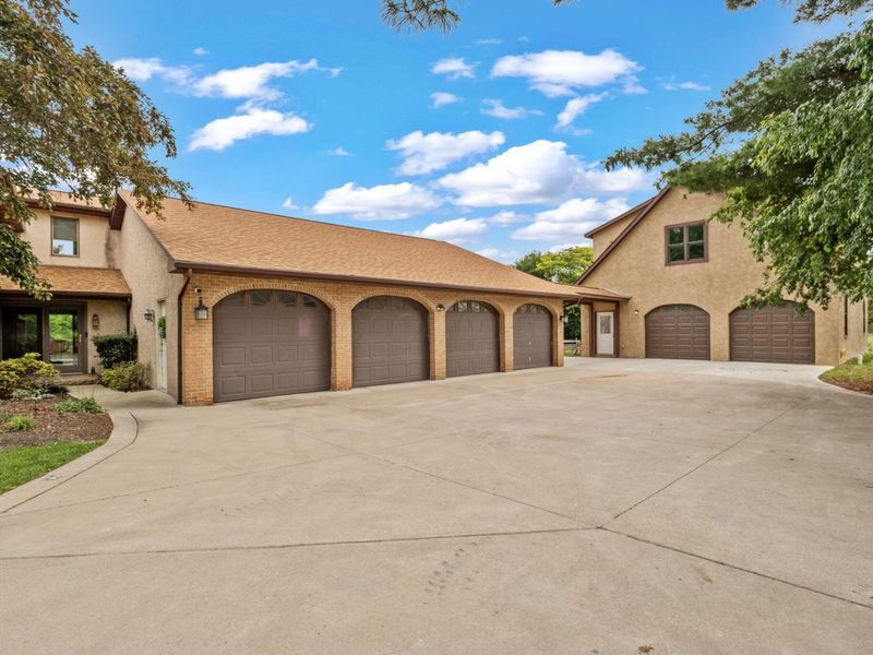 4528 Ravine Drive, Westerville, OH 43081 Photo 5