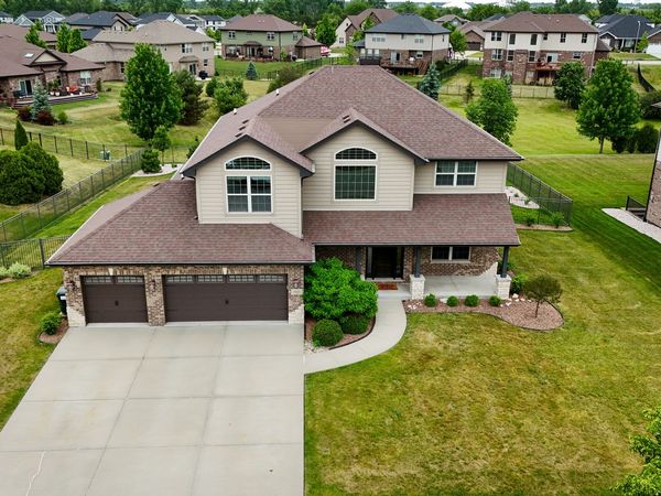 15820 Mueller Way , New Lenox, IL 60451