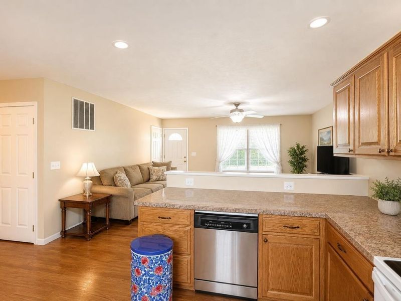 517 N Elm Street, Bellefontaine, OH 43311 Photo 10
