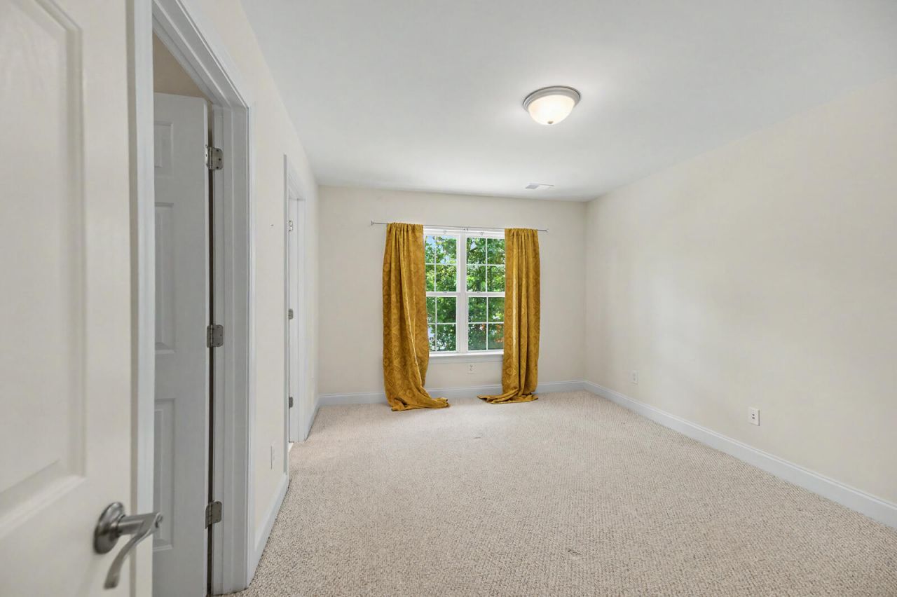 100 Tuscany Court Photo 11