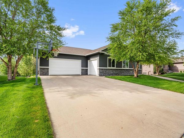 2805 W 95th St, Sioux Falls, SD 57108