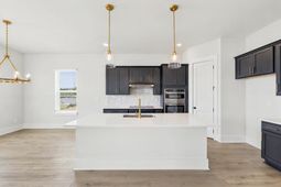 988 Triton Ave. photo 4