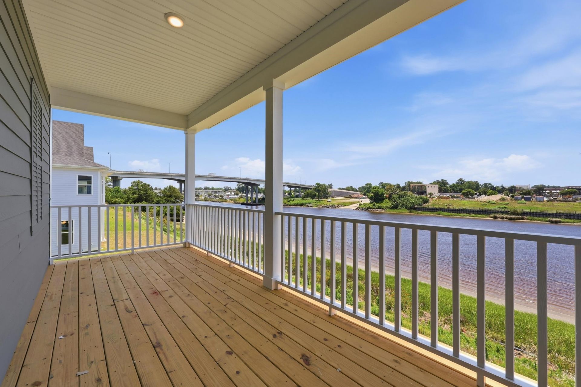 988 Triton Ave. Photo 48
