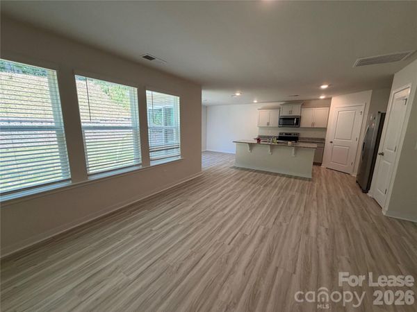 1013 20th avenue Loop SE, Hickory, NC 28602