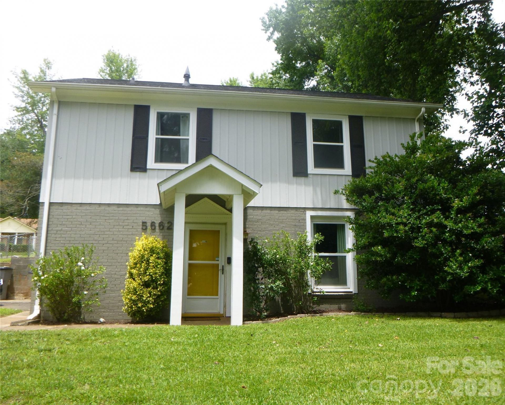 5662 Coulee Place , Charlotte, NC 28217 Main Photo