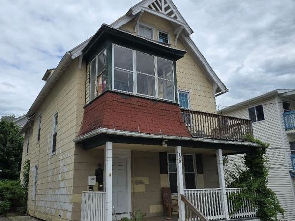128 Central , Unit 3, Waterbury, CT 06702