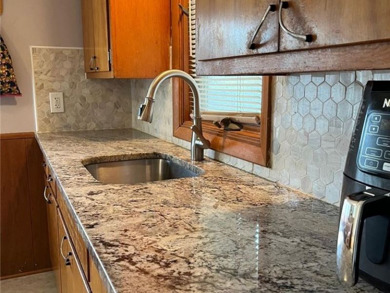 8320 Banner Lane , Parma, OH 44129 Photo 17