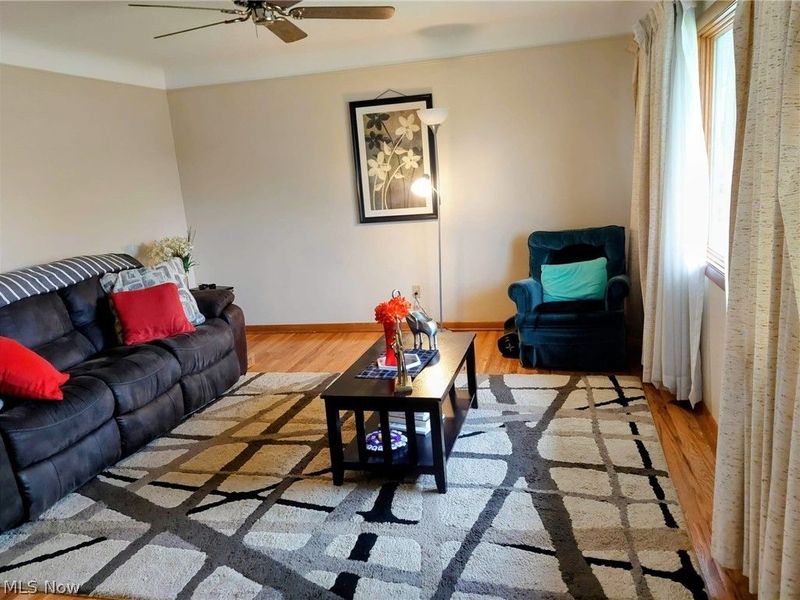 8320 Banner Lane , Parma, OH 44129 Photo 4