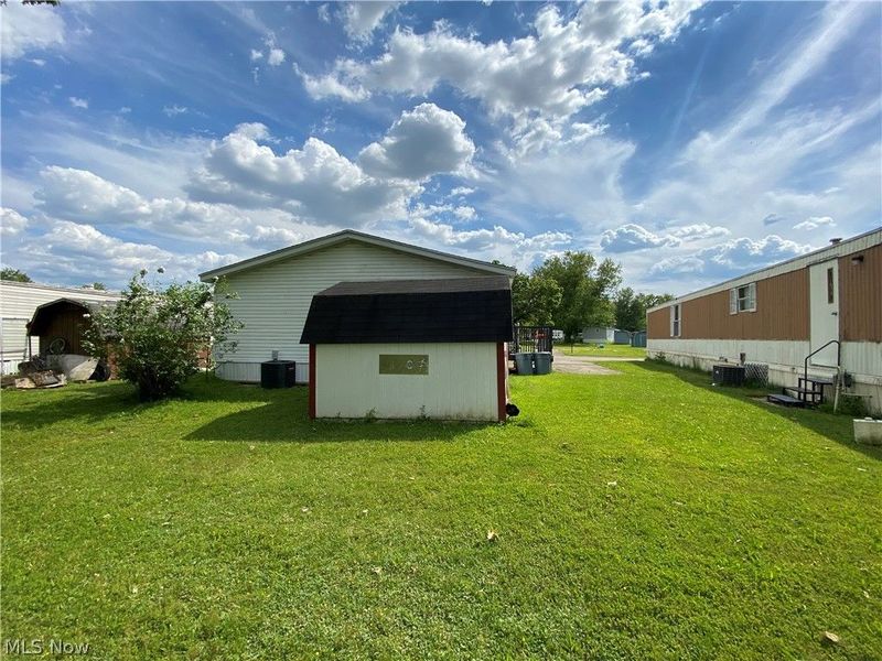 150 Rolling Acres Circle W, Massillon, OH 44647 Photo 24
