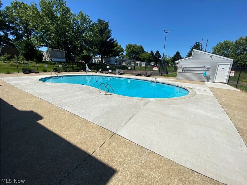 150 Rolling Acres Circle W, Massillon, OH 44647 Photo 27