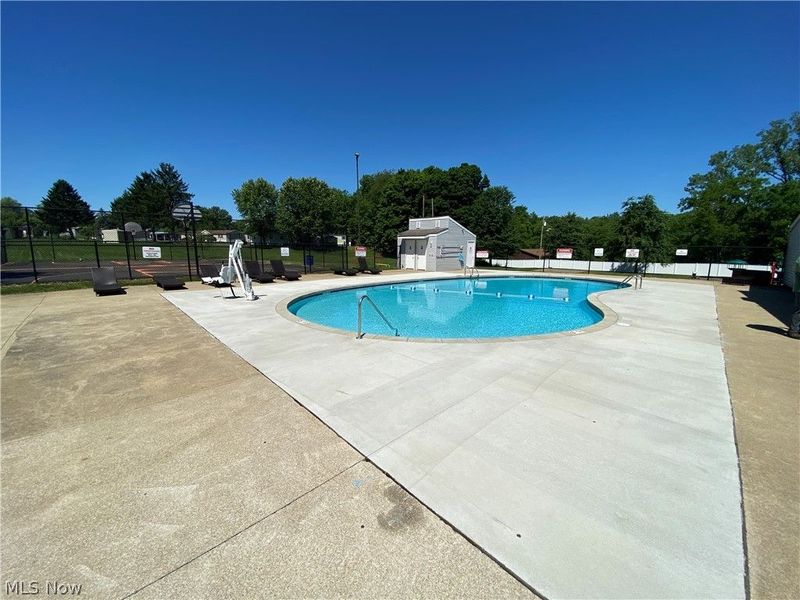 150 Rolling Acres Circle W, Massillon, OH 44647 Photo 28