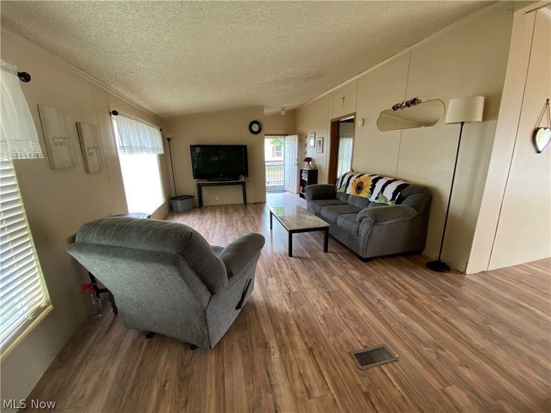 150 Rolling Acres Circle W, Massillon, OH 44647 Photo 5