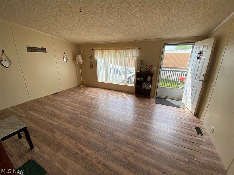 150 Rolling Acres Circle W, Massillon, OH 44647 Photo 6