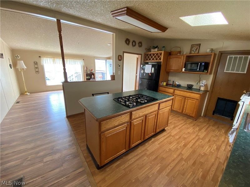 150 Rolling Acres Circle W, Massillon, OH 44647 Photo 7