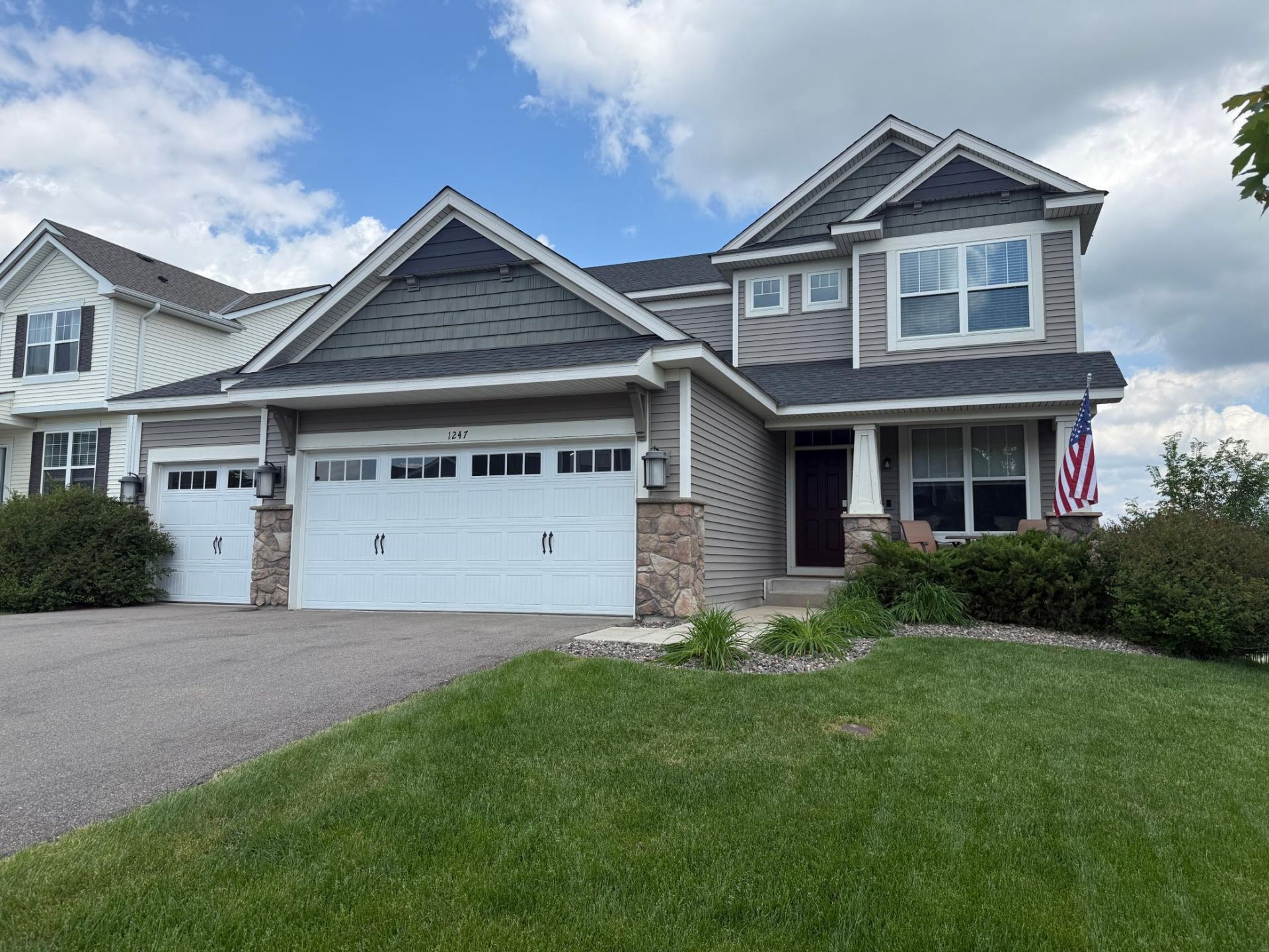1247 Maple Lane , Carver, MN 55315