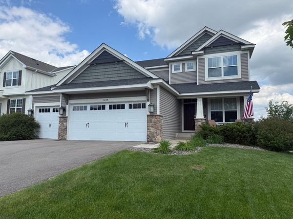 1247 Maple Lane , Carver, MN 55315