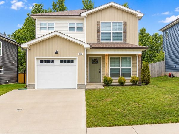 412 Hillside Dr , Clarksville, TN 37040