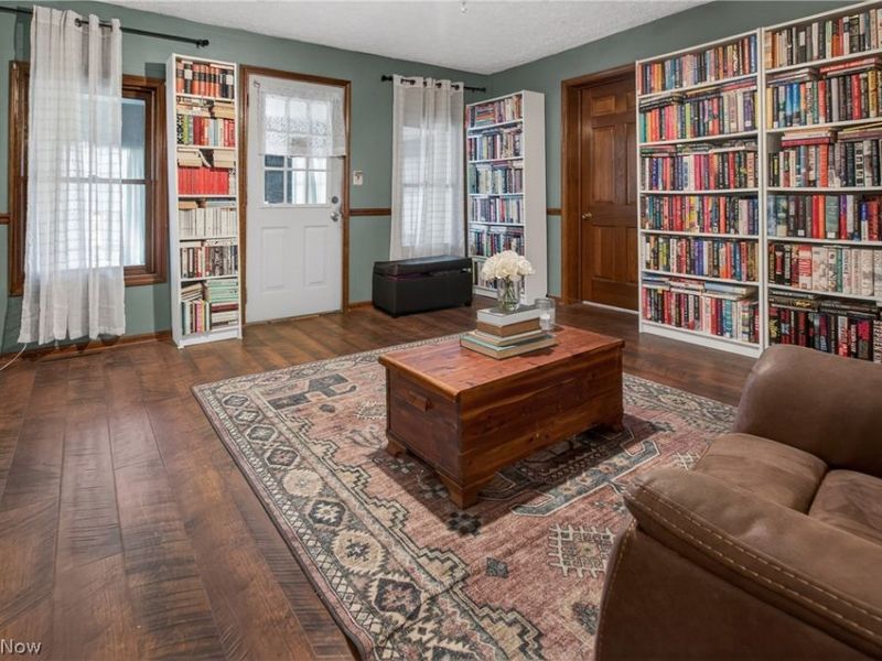 1031 Park Avenue , Amherst, OH 44001 Photo 3