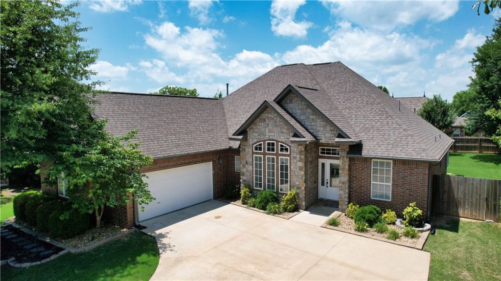 4424 W Collins Circle, Rogers, AR 72758 Main Photo