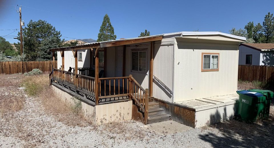 565 Llewellyn Road, Sun Valley, NV 89433 Photo
