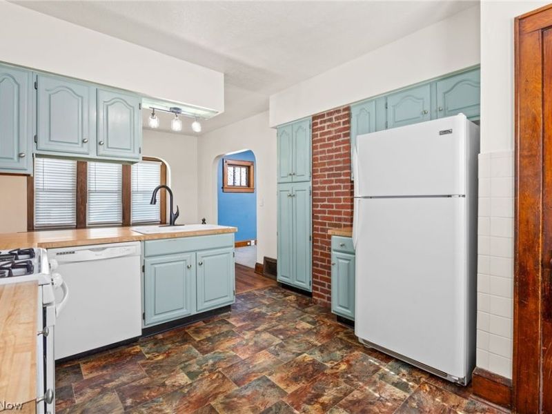 342 Washington Avenue , Barberton, OH 44203 Photo 6
