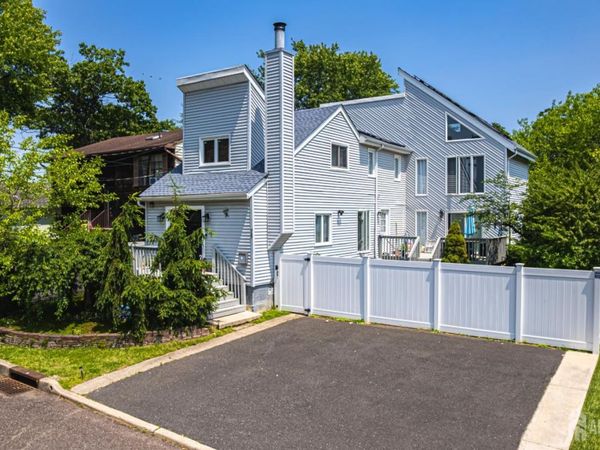 76 Woodland Drive , Keyport, NJ 07735