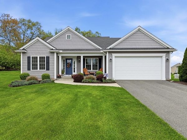 34 Sandalwood Dr, Unit 34, Wilbraham, MA 01095