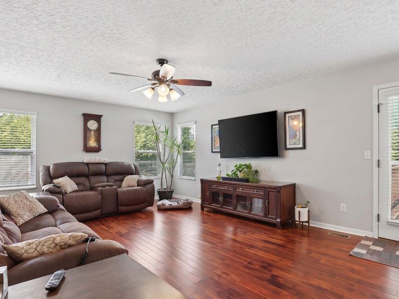 3155 Andrew James Drive , Hilliard, OH 43026 Photo 3