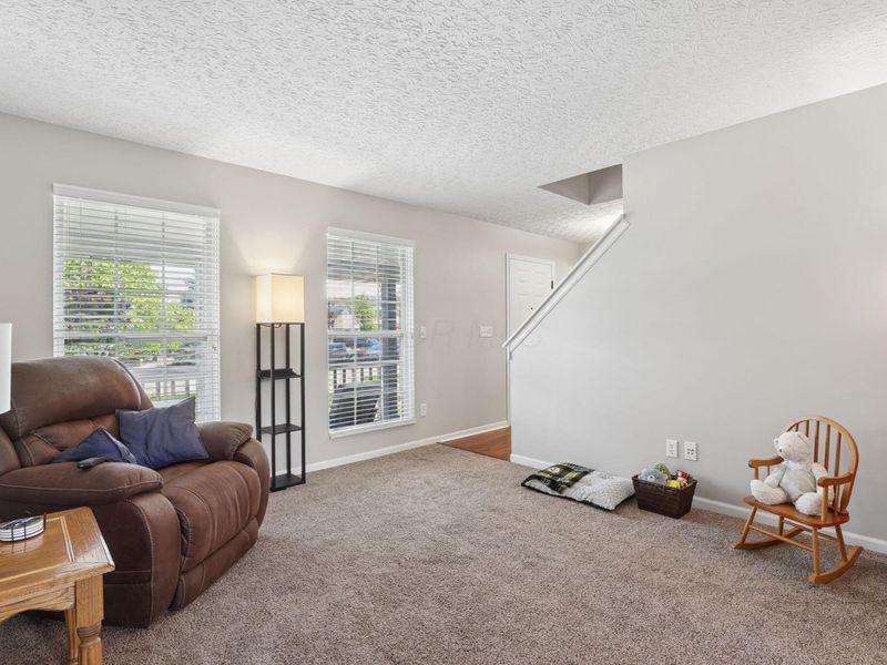 3155 Andrew James Drive , Hilliard, OH 43026 Photo 6