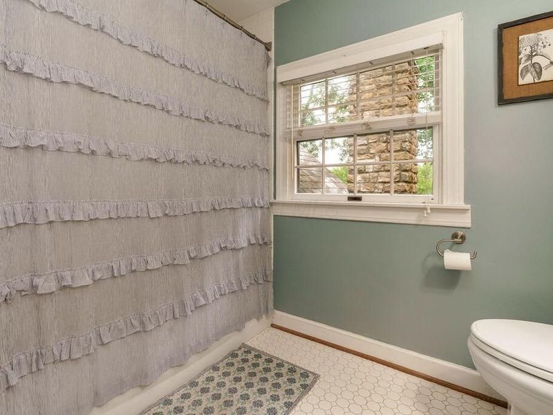 71 E Southington Avenue , Worthington, OH 43085 Photo 35