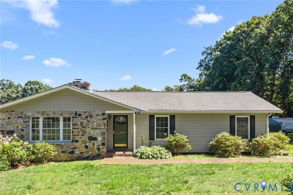 6695 Plank Road , Dillwyn, VA 23936 Main Photo