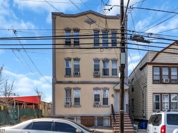 305 Cator Ave, Jersey, NJ 07305