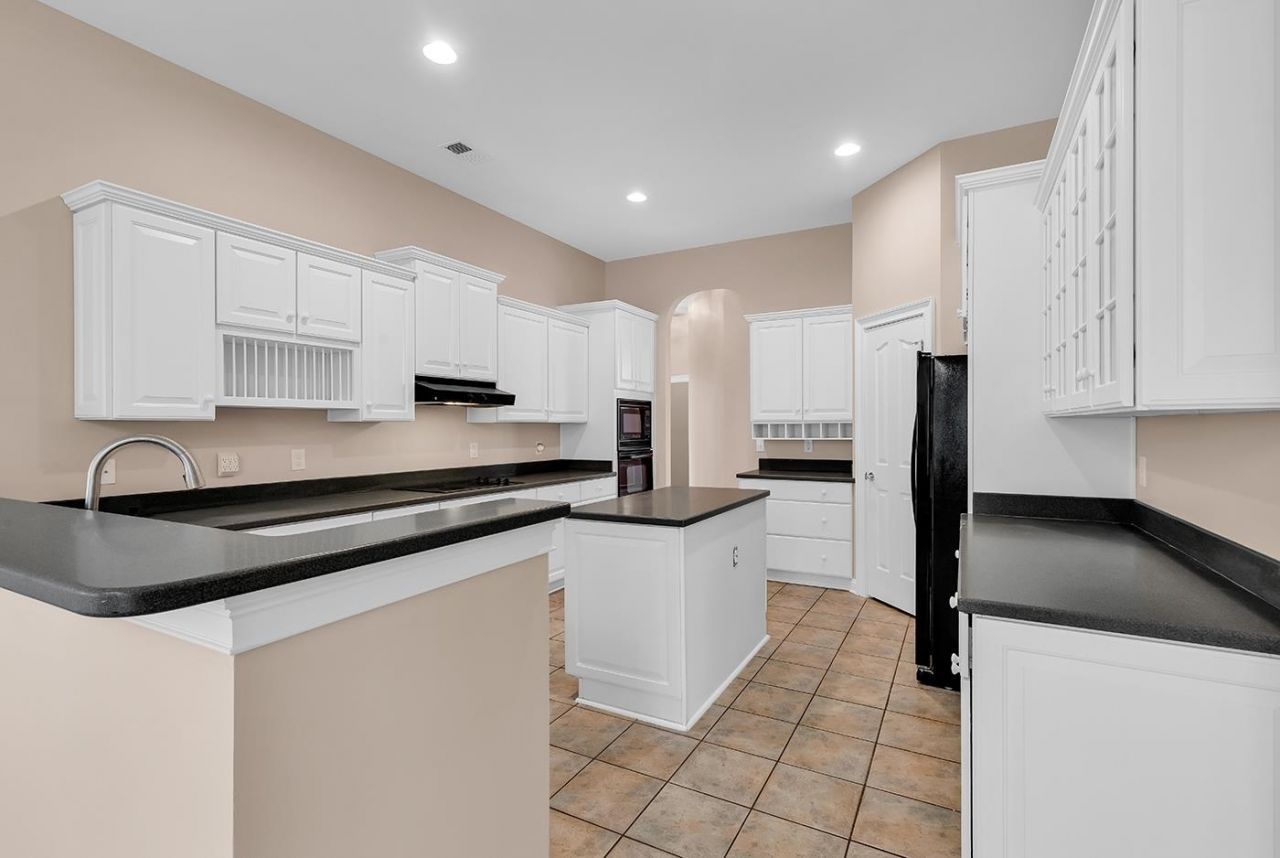 5606 Leatherleaf Dr. Photo 30