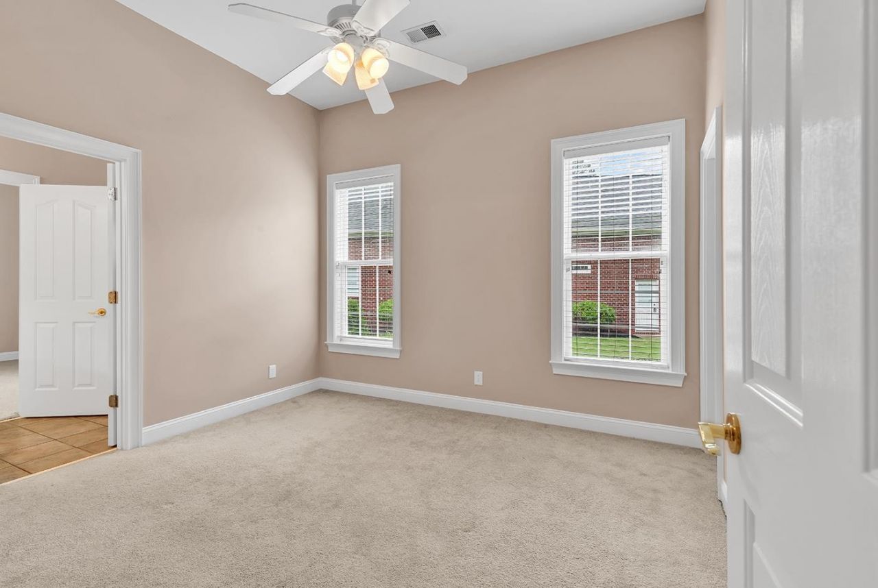 5606 Leatherleaf Dr. Photo 41