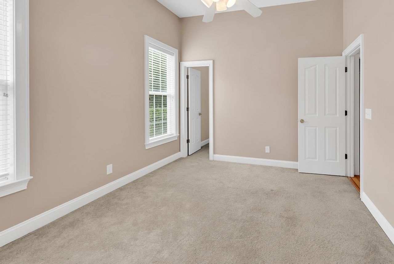 5606 Leatherleaf Dr. Photo 43