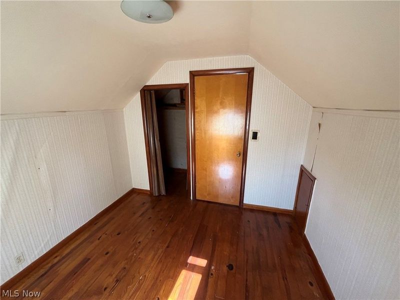 15513 Walvern Boulevard , Maple Heights, OH 44137 Photo 18