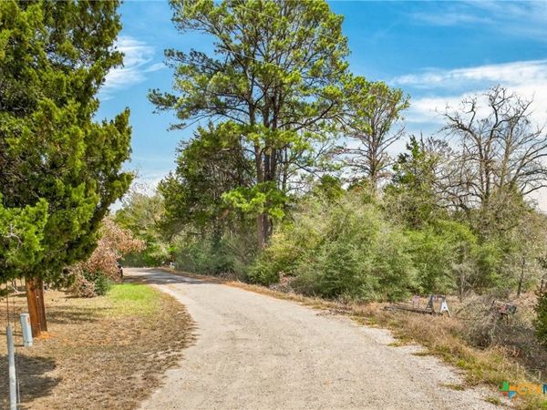 137 Ranchette Street , Bastrop, TX 78602