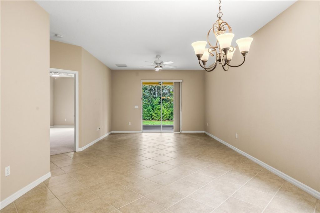 6425 Oxford Circle, Unit 104D, Vero Beach, FL 32966 Photo