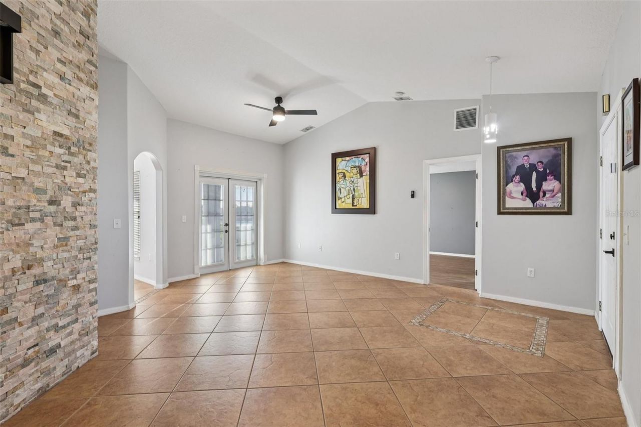 402 Ohio Way , Kissimmee, FL 34759 Photo
