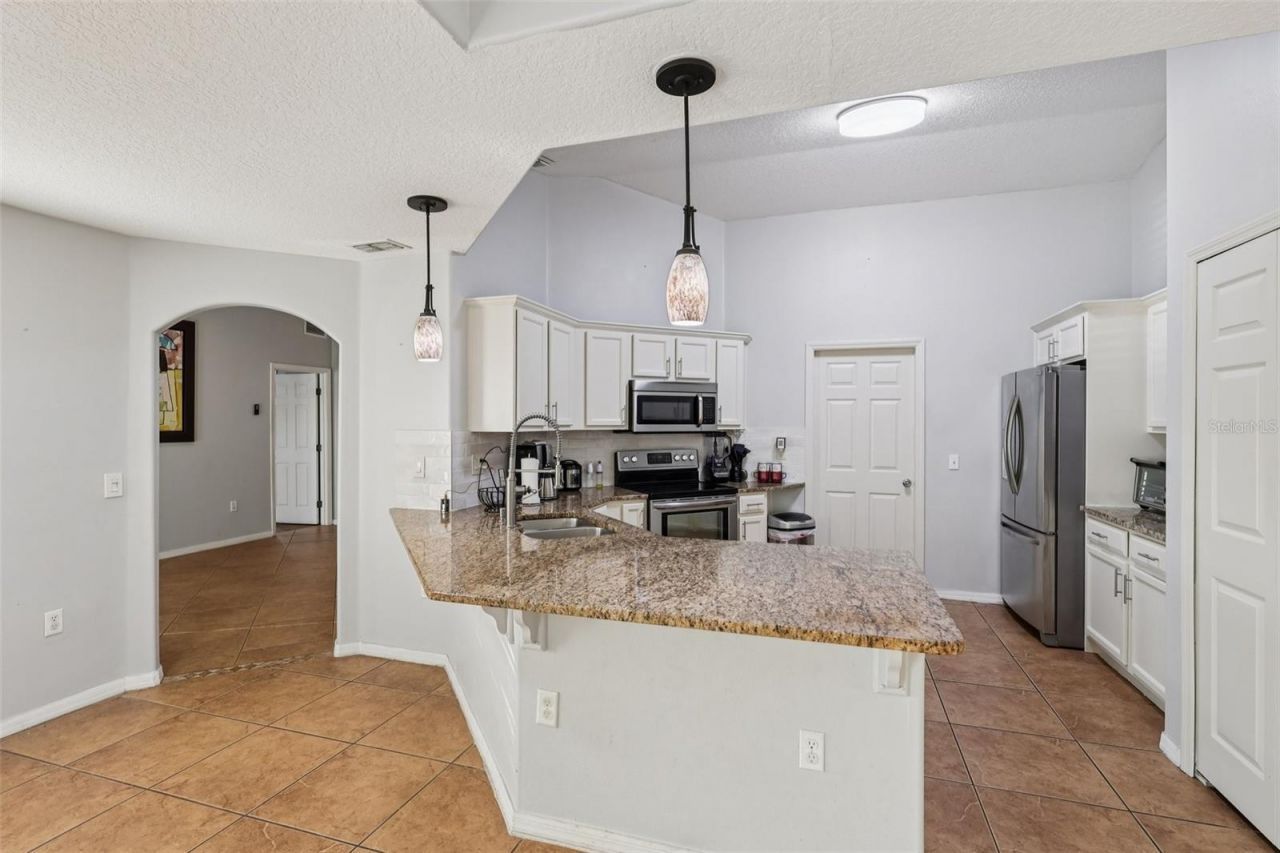402 Ohio Way , Kissimmee, FL 34759 Photo