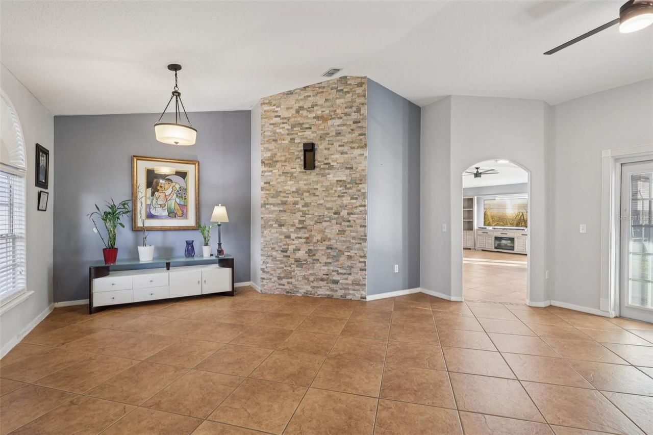 402 Ohio Way , Kissimmee, FL 34759 Photo